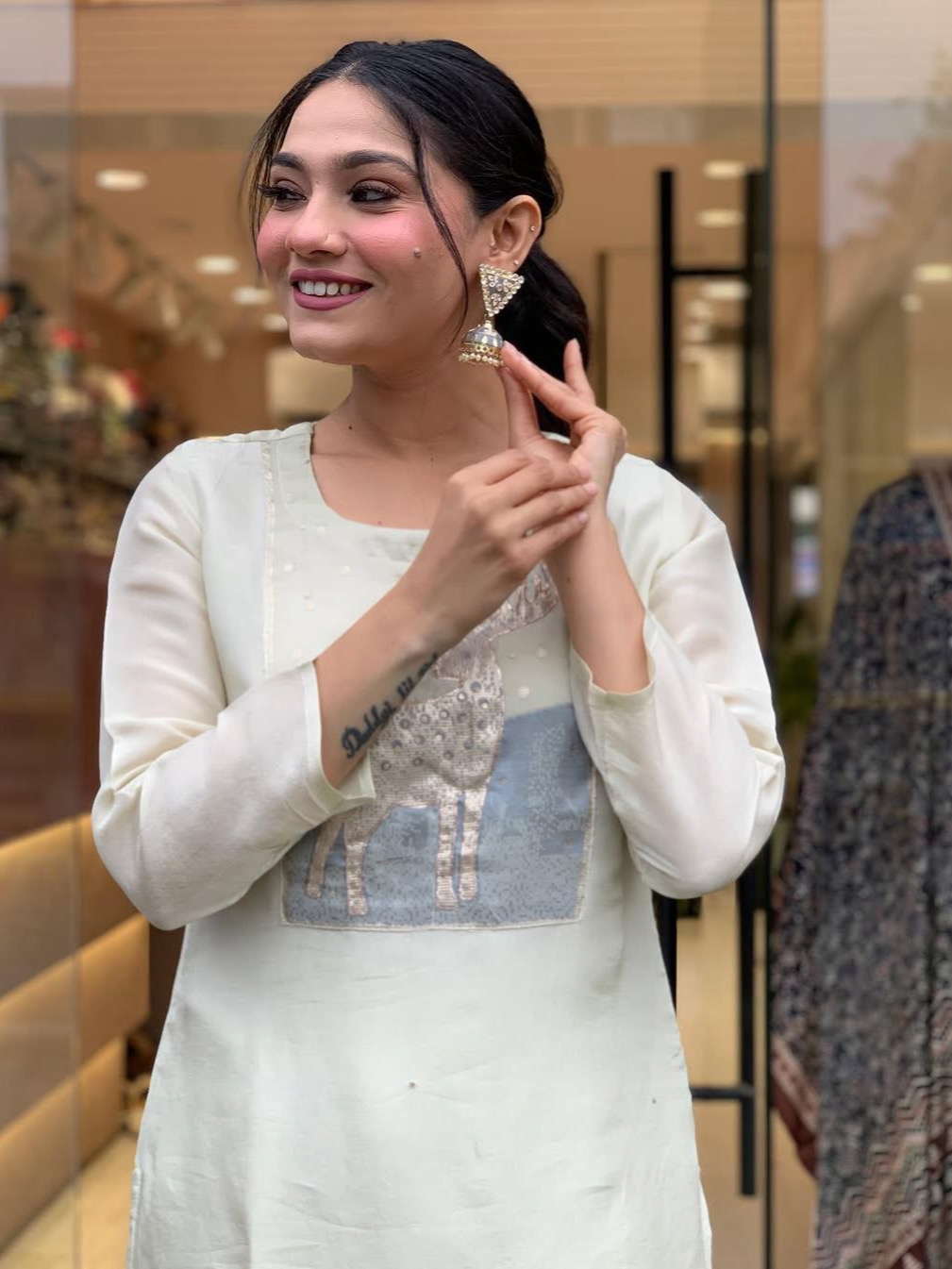 Off-White Color Heavy Premium Roman Silk Suit Set With Pant & Jacquard Weaving Dupatta