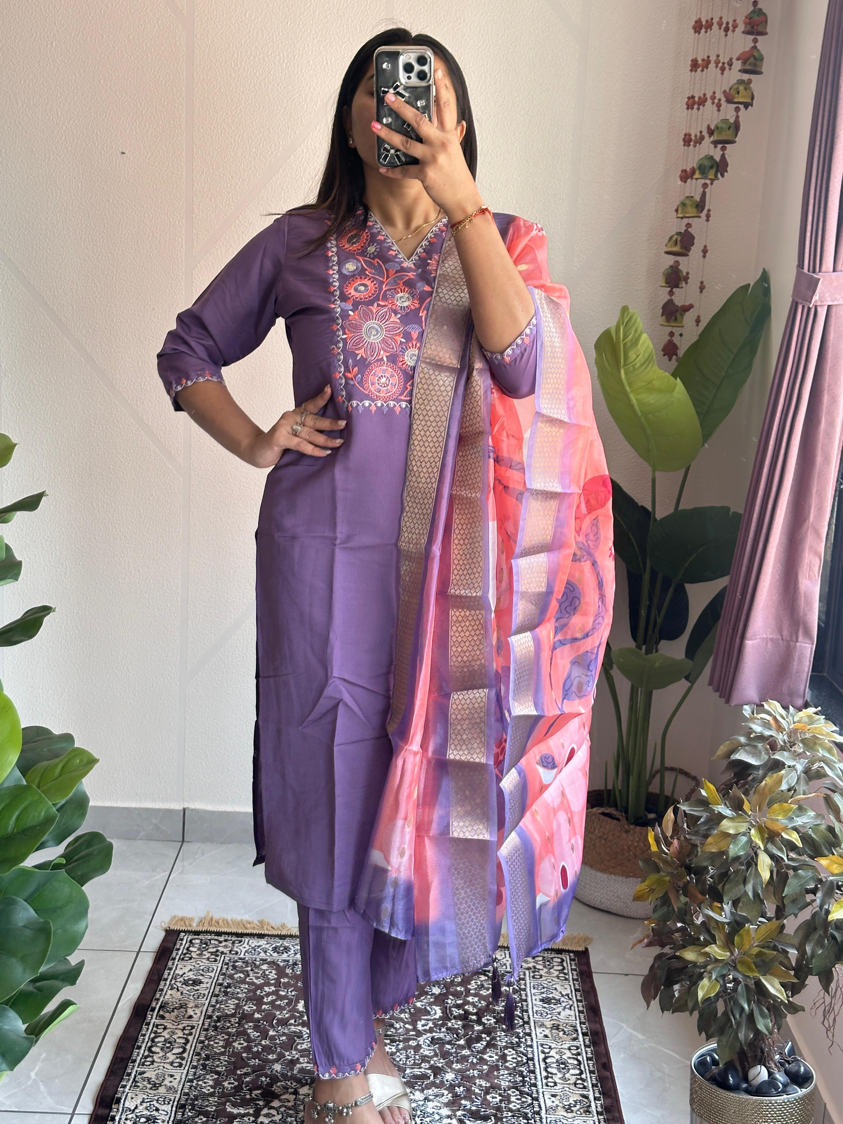 Light Violet Color Heavy Roman Silk Embroidery Kurta Set With Pant & Organza Jacquard Dupatta Digital Print