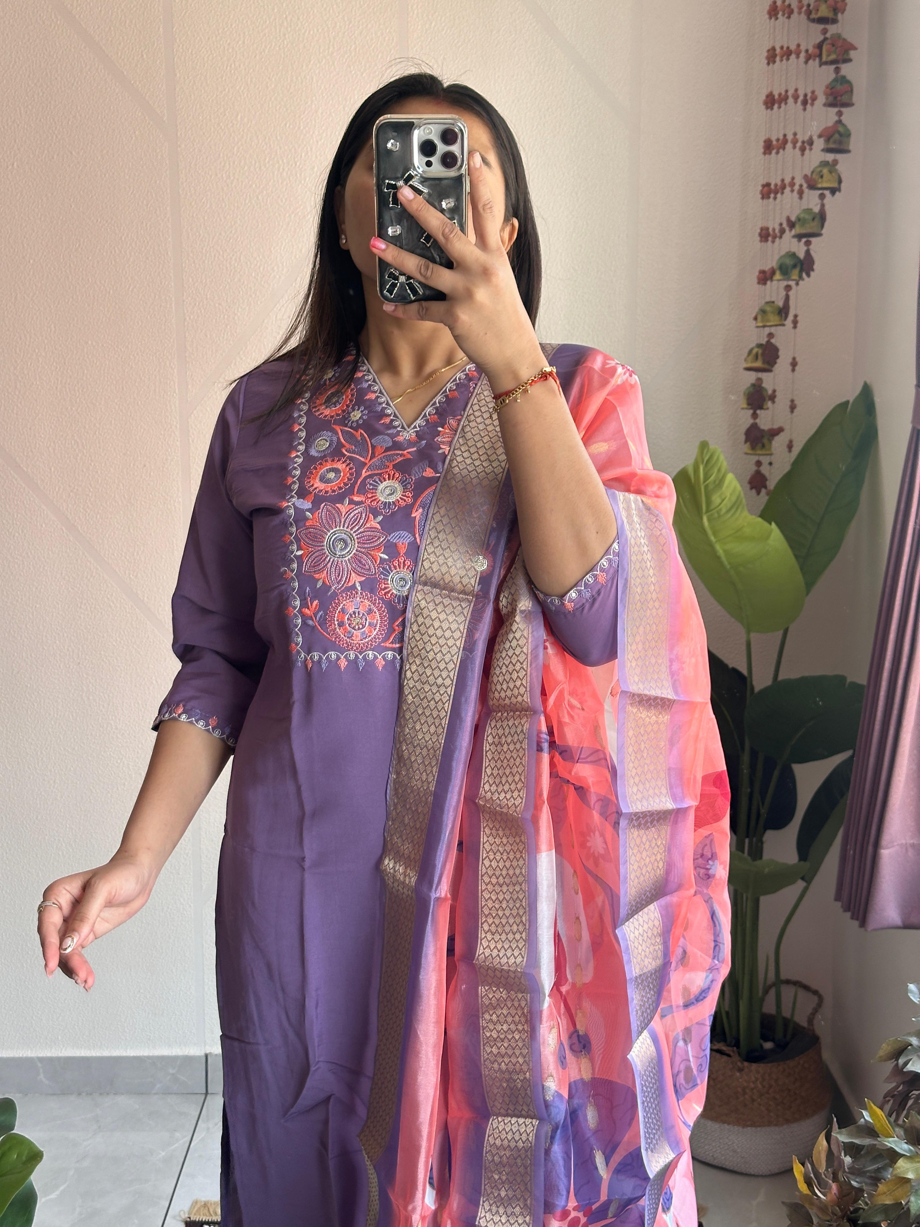 Light Violet Color Heavy Roman Silk Embroidery Kurta Set With Pant & Organza Jacquard Dupatta Digital Print