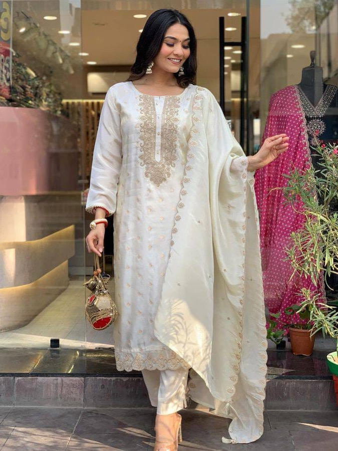 Beautiful Off-White Color Heavy Viscose Jacquard Embroidered Kurta Set With Reyon Bottom & Chanderi Dupatta