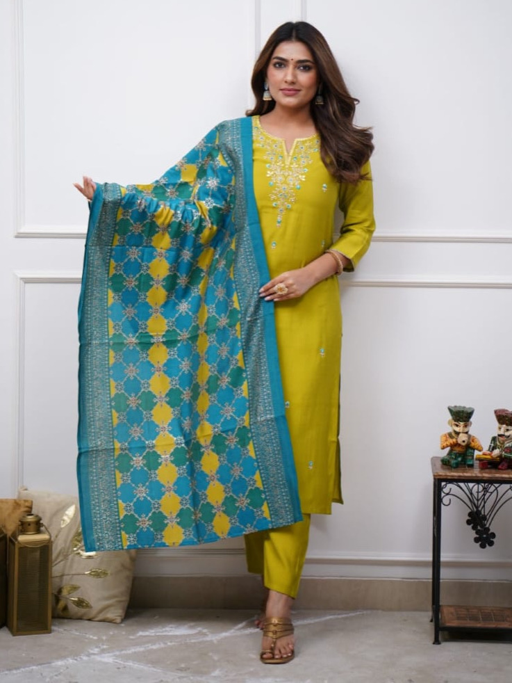 Radiant Green Color Heavy Viscose Chanderi Embroidered Kurta With Bottom & Printed Chanderi Dupatta
