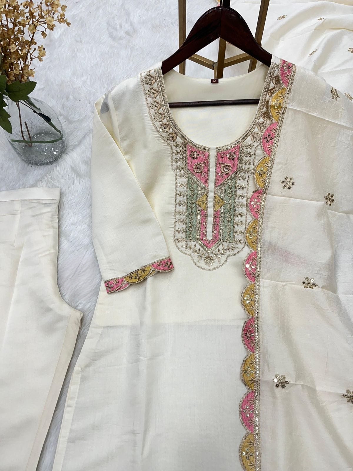 OffWhite Color Heavy Viscose Chanderi Kurta Set With Pant & Organza Silk Dupatta