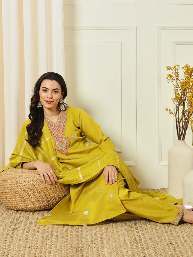 Radiant Green Color Heavy Roman Silk Kurta With Heavy Embrodiery & Pant With Dupatta Set